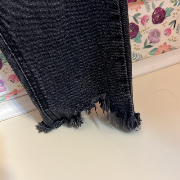 Jeans - Picture 5 of 8